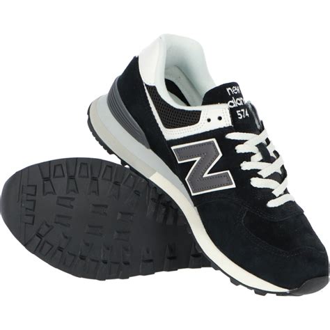 new balance unisex lifestyle.